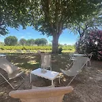 Du Mas - Provencal Avec Jardin Commun 公寓 艾格-莫尔特