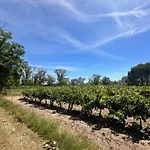 Du Mas - Provencal Avec Jardin Commun *
