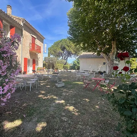 Du Mas Sejour En Camargue Proche דירה *